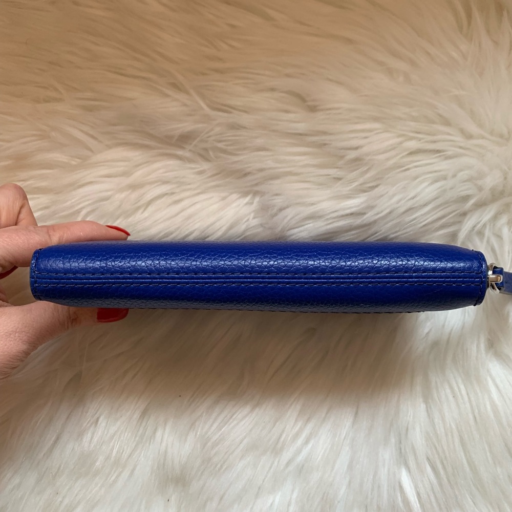 New! MARC JACOBS Leather Zip Around Wallet - Picture 3 of 7